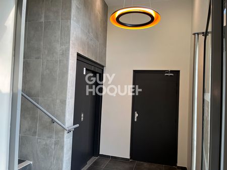 T3neuf avec balcon et parking ,Dernier étage à Givors - Photo 2