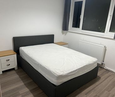 2 Bed Flat, Imogen Court, M5 - Photo 2