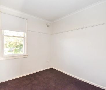 62 Matthews Avenue, Orange. - Photo 2