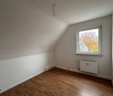 1-Zimmer Dachgeschosswohnung mit Wohnküche in Köln - Photo 4