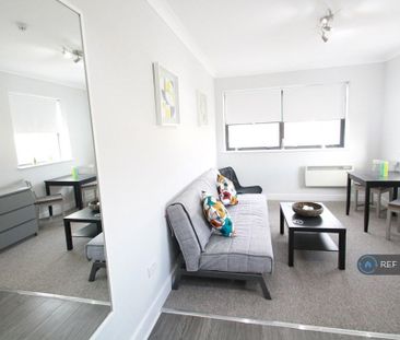 Studio to rent - Photo 4