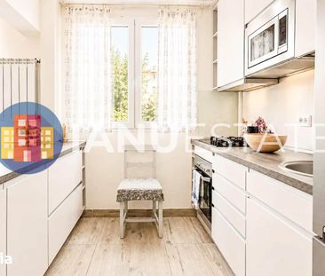 Costin Georgian 10`Metrou Basarabia 1 Decembrie Renovat Parcare - Fotografie 1