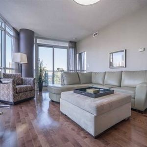 65 BREMNER BLVD - MAPLE LEAF SQUARE - FURNISHED 2 BEDROOM W/PARKING (V - Photo 3