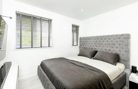 3 bedroom terraced house to rent - Photo 4