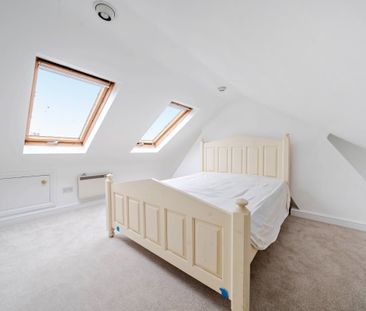 3 bedroom terraced house to rent - Photo 6