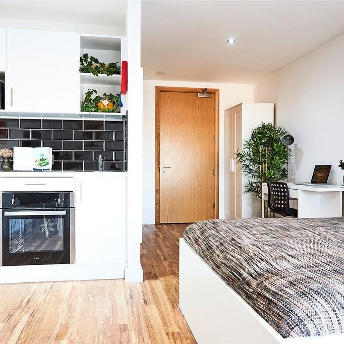 Studio to rent - Photo 1