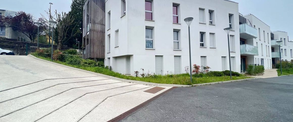 Rental Apartment La Celle-Saint-Cloud - Photo 1