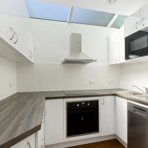 Two Bedroom Duplex - Photo 2