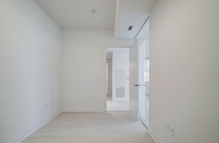 For Lease - 10 Gibbs Road Unit# 1008, Toronto, Ontario - Photo 3