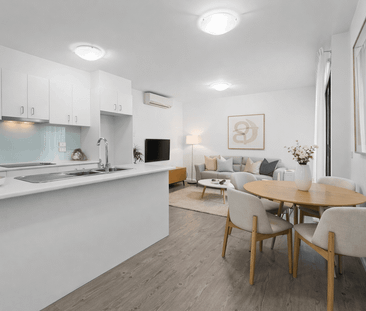 Low-Maintenance Living in a Prime Box Hill South Location - Photo 4