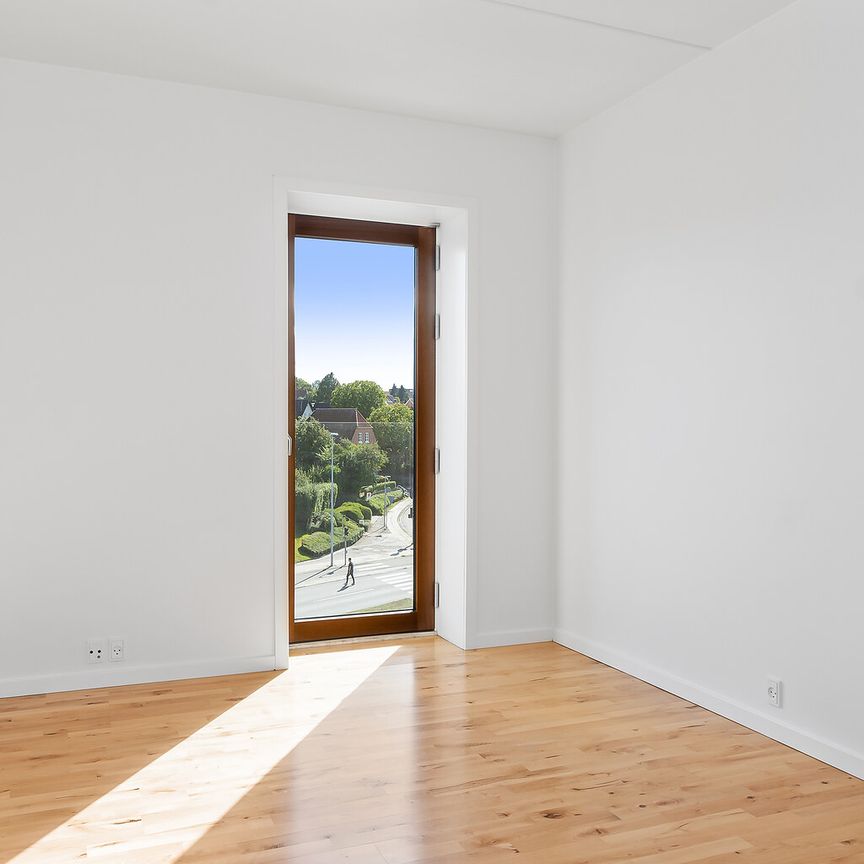Øverste etage - Foto 1