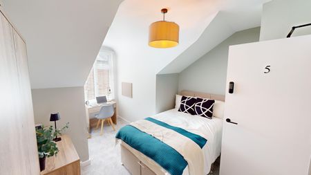 8 Mettham Street, NG7 1SH, NOTTINGHAM - Photo 4