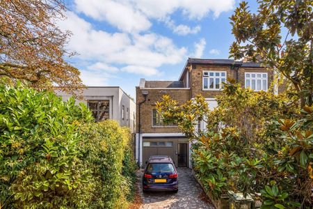 2 Bed Semi-Detached House, The Coach House, N4 - Photo 3