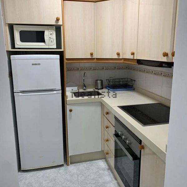 Alquiler de piso en Calle Hinojo, 7 - Photo 1