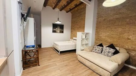 Carrer de Roger de Flor, Valencia, Valencian Community 46001 - Photo 4