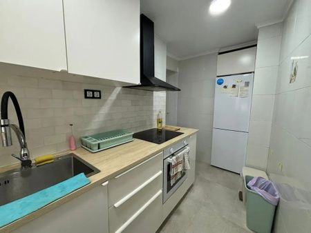 Carrer de Peris Brell, Valencia, Valencian Community 46022 - Photo 2