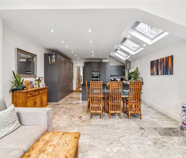 5 bedroom terraced house to rent - Photo 4