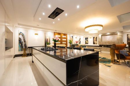 4 bedroom detached house to rent - Photo 5