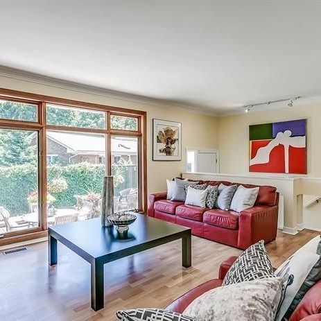 For Lease - 186 Tweedsdale Crescent, Oakville, Ontario - Photo 1