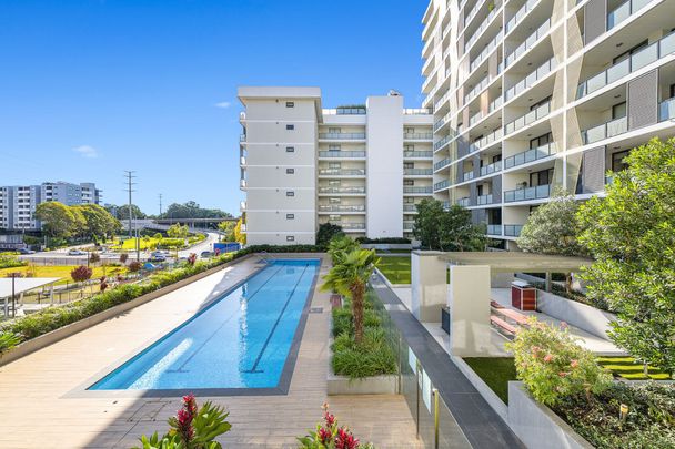 Stylish 2-Bedroom Apartment with Resort-Style Living - Photo 1