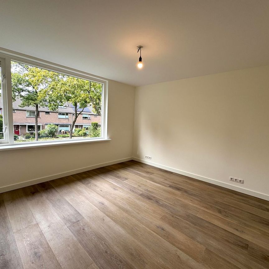 Loefzij 67, Stad en Lande, 1276HK, Huizen - Foto 1