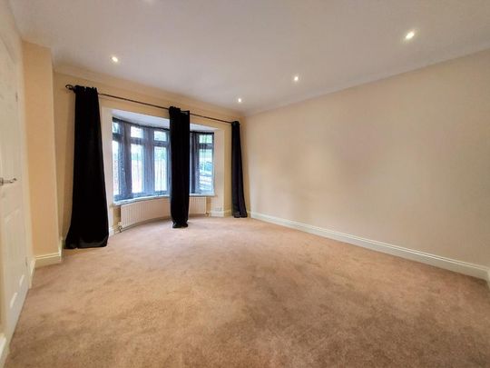 4 bedroom detached house to rent - Photo 1