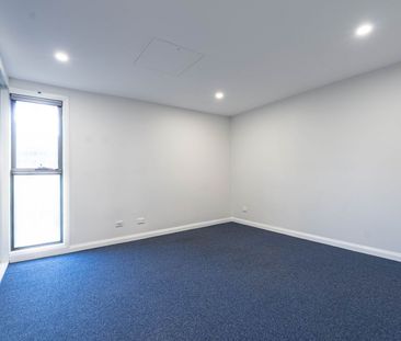 Home For Rent - Photo 3