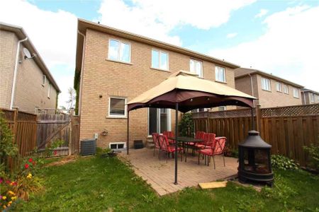 For Lease - 18 Spring Arbour Road, Vaughan, Ontario - Photo 4