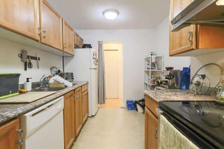 222-8600 Ackroyd Road, Richmond - Photo 3