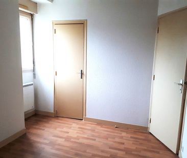 Location Appartement 3 pièces 47m² - Photo 2