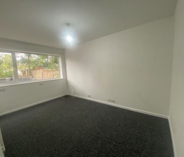 2 Bedroom Ground Floor Apartment To Rent - Photo 4