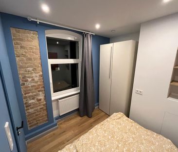 Stilvoll sanierte Altbau Wohnung 1,5 Zimmer möbliert - Photo 4