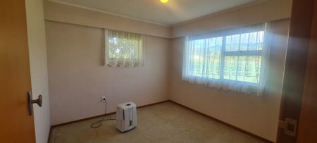 Large Rural Rental - Available Now! - Photo 4