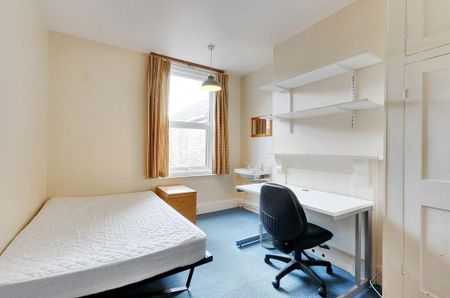 6 bedroom terraced house to rent - Photo 5