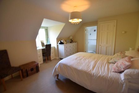 Essendine Road, Ryhall, PE9 - Photo 5