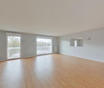 Location Appartement 3 pièces 87m² CHATELLERAULT 86100 - Photo 1