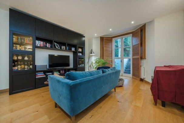 Castlebar Road, Ealing Broadway, W5 - Photo 1