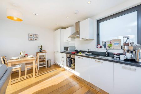 1 bedroom flat to rent - Photo 5