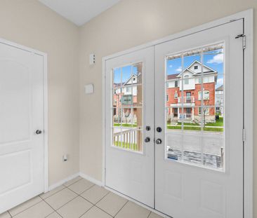 For Lease - 9 Barnham Street, Ajax, Ontario - Photo 4