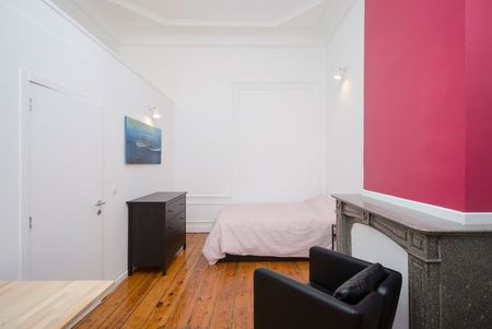 Room at Rue des Deux Eglises 22 - Photo 2