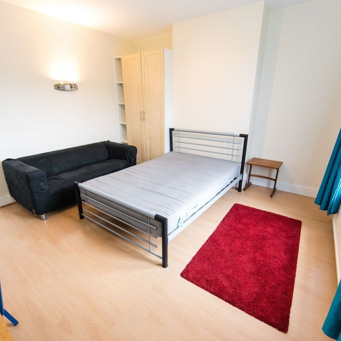 Headingley Mount, LS6 3EL, Leeds, Headingley, Leeds - Photo 1