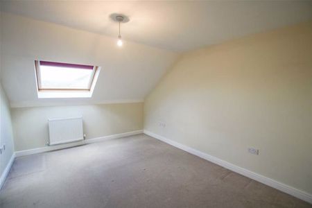 Fernbeck Close, Farnworth, Bolton - Photo 2