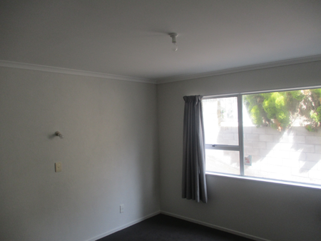 2/1222 Victoria Street, Whitiora — - Photo 5