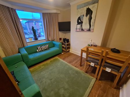 4 Bed - 52 Eden Drive, Burley, Leeds - LS4 2TN - Student - Photo 2