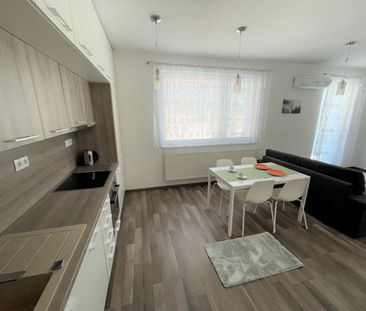 2 IZB. BYT S BALKÓNOM A GARÁŽOVÝM MIESTOM – Fotografia 5