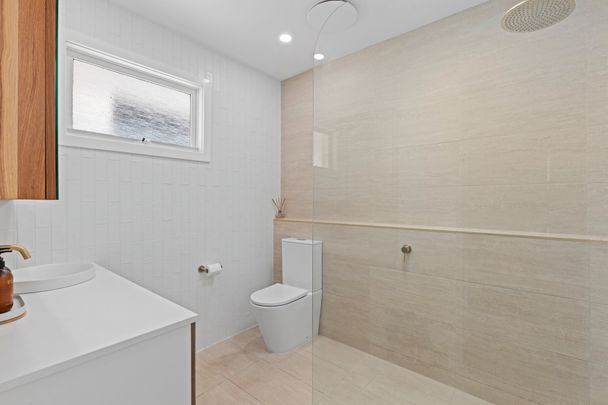 Thinking of selling? Contact our agent - Photo 1