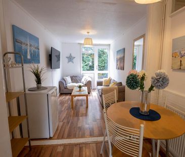 5 bedroom house to rent - Photo 1