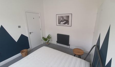 4 bedroom terraced house to rent - Photo 4