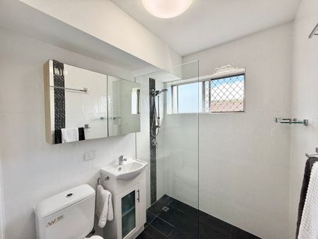 8/25 Hall Street, Merewether - Photo 3