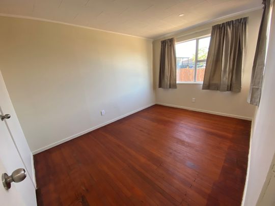 9B Surrey Street, Manurewa, Auckland - Photo 1
